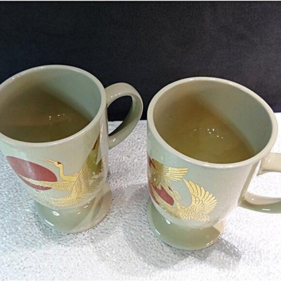 1970s Vintage Takahashi Porcelain 22kt Gold Crane Red Sun Mugs Pair - Picture 5 of 8